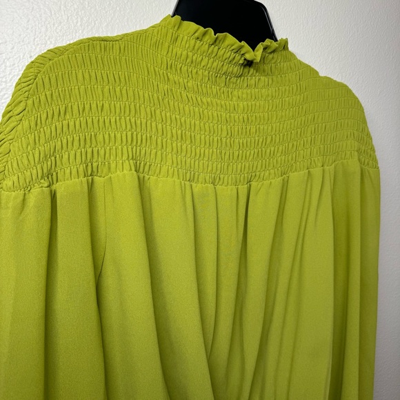 NAKED ZEBRA Long Sleeve Mock Neck Blouse Lime Green Women’s Size Medium - Picture 3 of 6